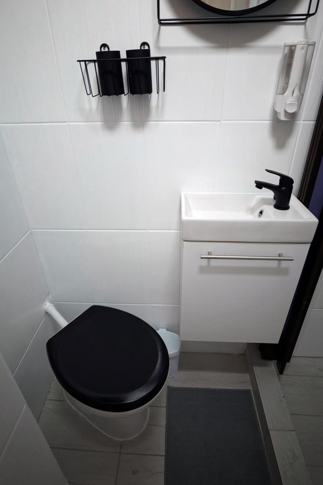 Mini Industrial Apartment *